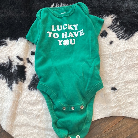St. Patrick’s Day onesie - Picture 2 of 3